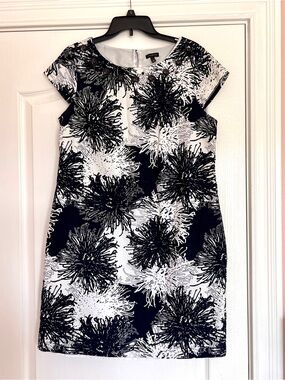 Talbots Black and White Floral Burst Shift Dress